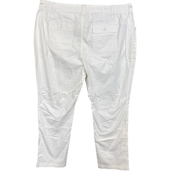 Eddie Bauer Women's Plus Size Rip Stop Pants Cropped White NWOT Gorpcore Outdoor - Picture 2 of 8